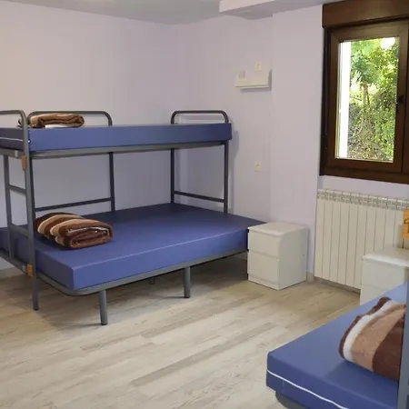 Albergue Cascoxu Хостел *