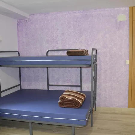 Albergue Cascoxu Хостел Llanos de Someron