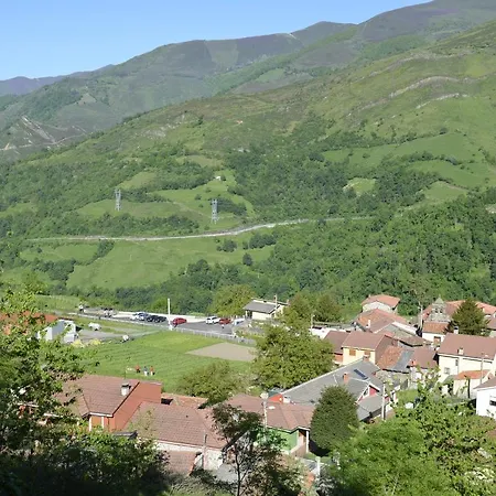 Hostel Albergue Cascoxu Llanos de Someron