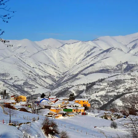 Albergue Cascoxu Хостел Llanos de Someron