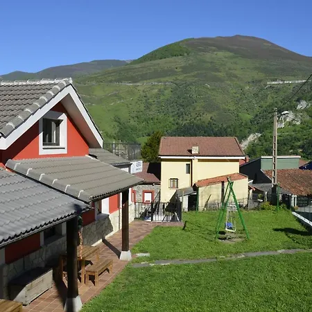 Albergue Cascoxu Hostel *